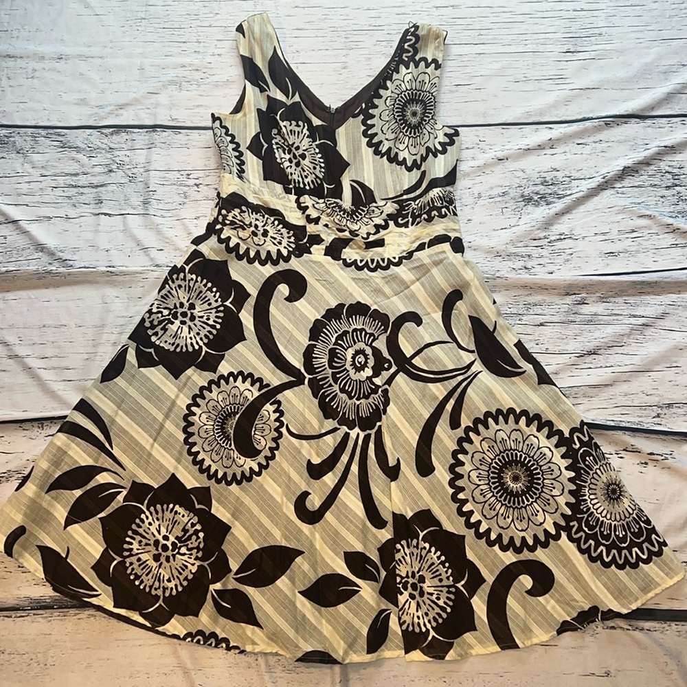 Brown Cream Sleeveless Dress Size 16 Amanda Lane
